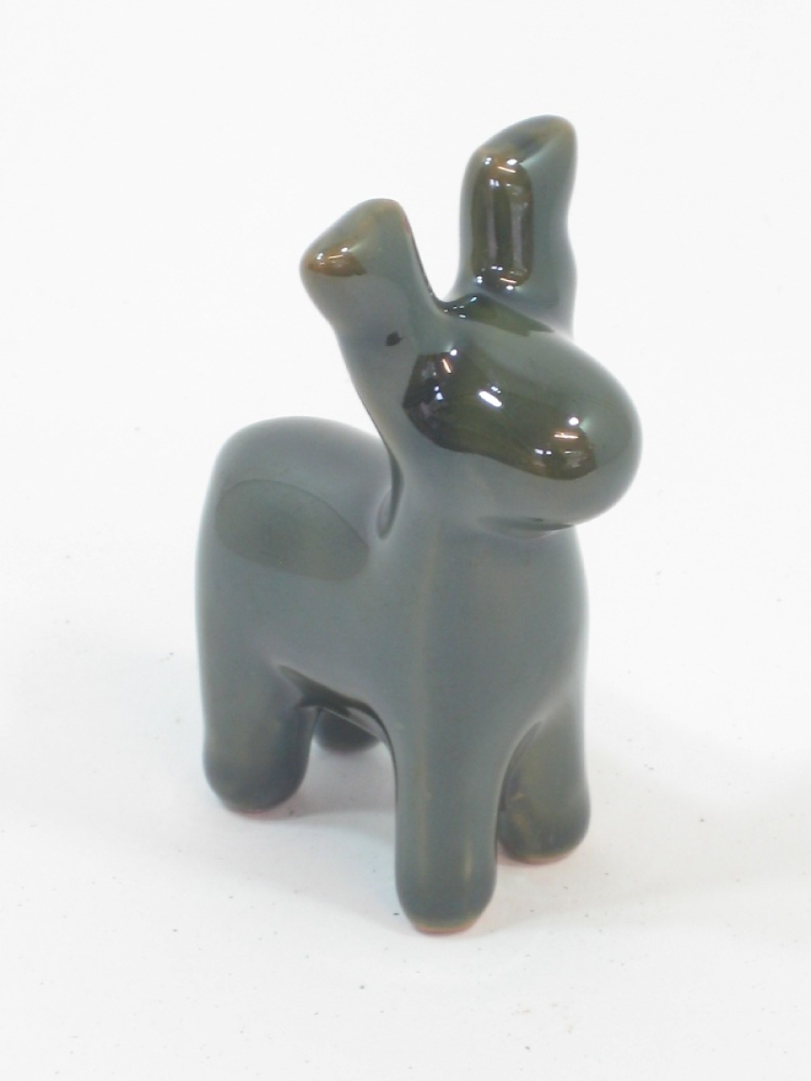 Keramik-Hirsch, 5x3x7,5cm dk.-gruen 616840-43